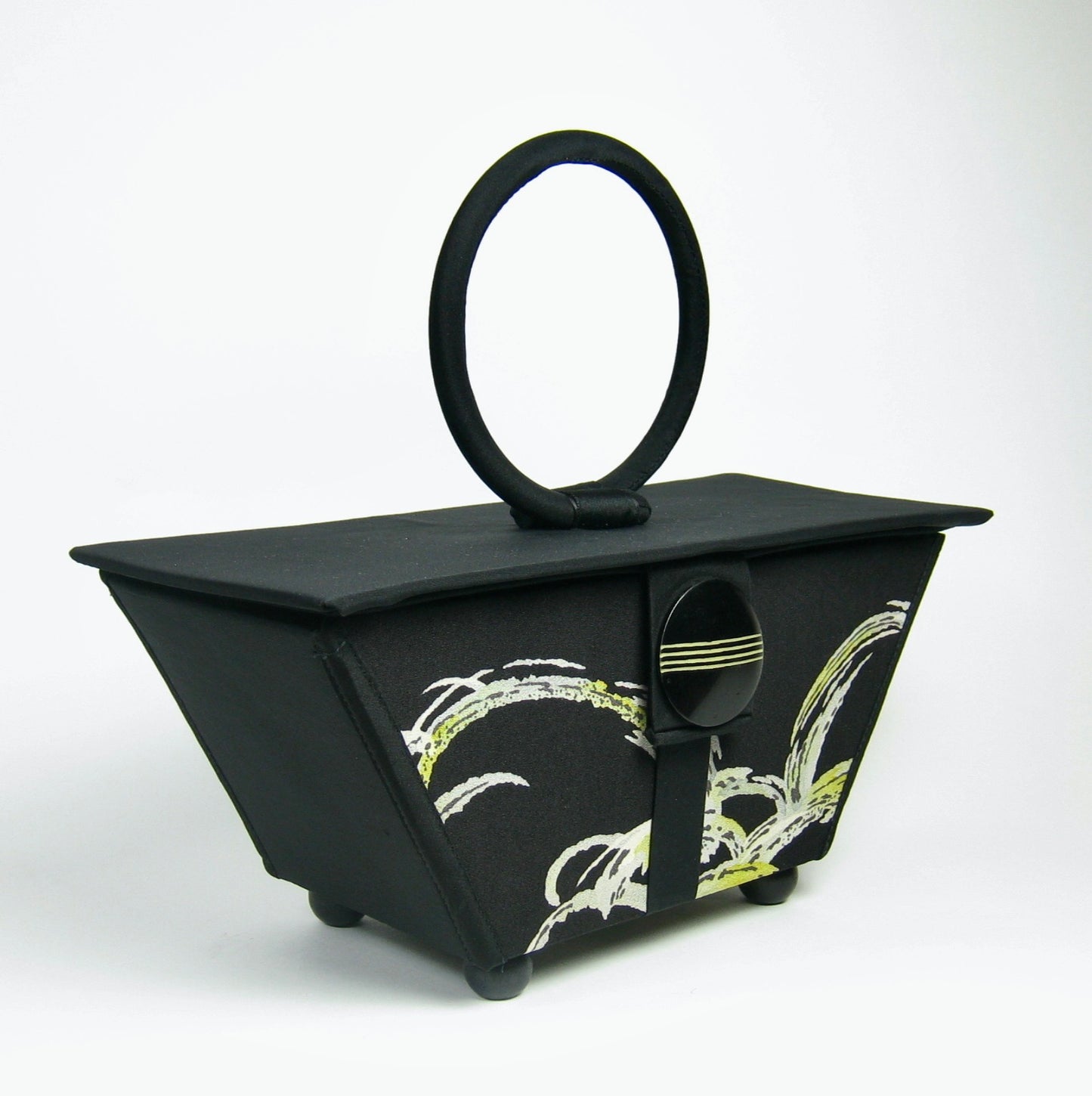 Kimono - Purse Black with Swirls